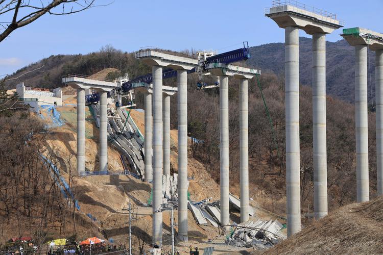 2025年澳门天天开奖和四川铁路桥发生垮塌与四川铁路桥发生垮塌事故